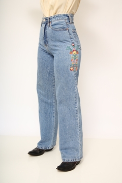 Calça jeans bordado cintura alta na internet