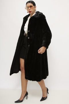Casaco preto pelo longo vintage - comprar online