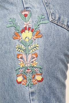 Calça jeans bordado cintura alta - comprar online