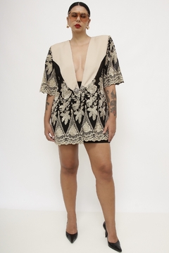 Blazer bege com renda preta longo - loja online
