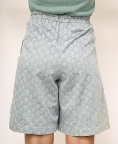 Bermuda turquesa estampado vintage cintura alta na internet