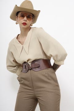 Blusa bege golinha classica