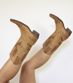 Bota cowboy classica marrom recorte 38 - comprar online