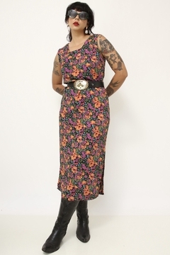 Imagem do Vestido viscose flores roxa fundo preto midi