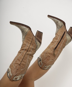 Bota couro textura brilho marrom western 36 - comprar online