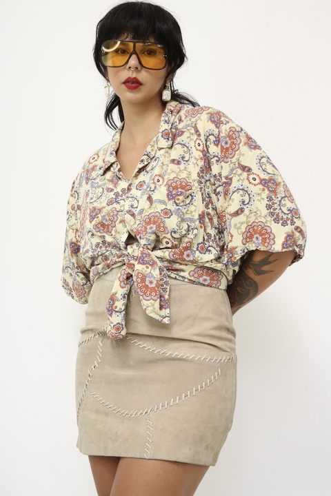 Camisa algodão creme estampa vermelha