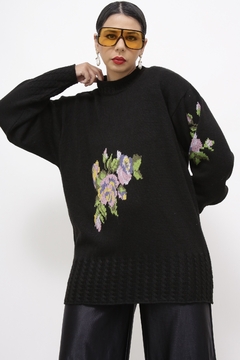 Pulover preto flores frente e manga - loja online