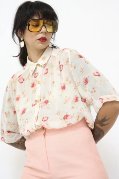 Camisa longa flores transparencia