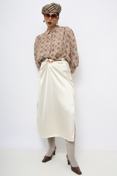 Camisa bege manga longa flores - loja online