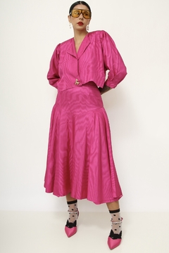 Conjunto rosa casaquinho + saia midi - Capichó Brechó