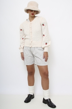 Pulover morangos off white - Capichó Brechó