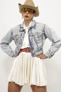 Jaqueta jeans western cropped na internet