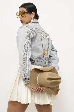 Jaqueta jeans western cropped - Capichó Brechó