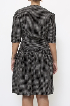 Vestido midi poa cintura baixa - comprar online