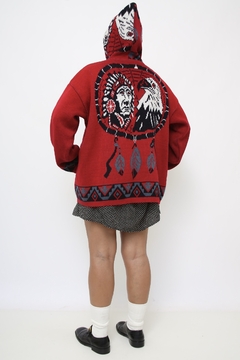 Casaco indio vermelho capuz - comprar online