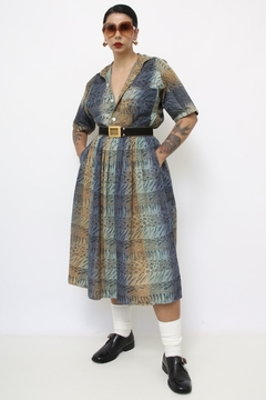 Conjunto CAMISA + SAIA MIDI estampa na internet