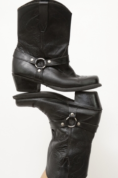 Bota couro preta western vintage 37/38 - loja online
