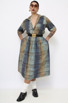 Conjunto CAMISA + SAIA MIDI estampa