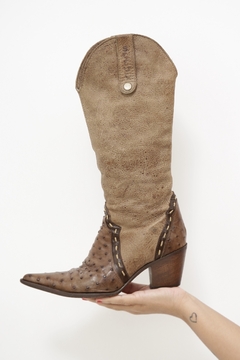 Bota marrom avestruz western 35 - comprar online