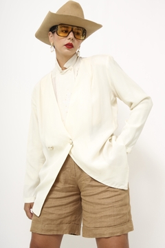 Blazer levinho off white chic - Capichó Brechó