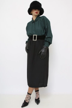 Saia midi preta classica - comprar online