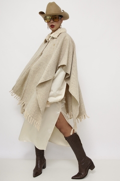 Poncho 100% lã creme