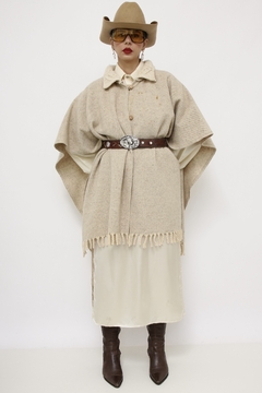 Poncho 100% lã creme na internet