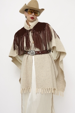 Poncho 100% lã creme na internet