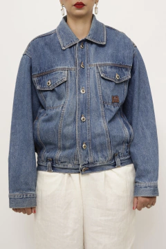 Jaqueta jeans azul forro amarelo na internet