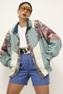 Jaqueta nylon bomber estampada - Capichó Brechó