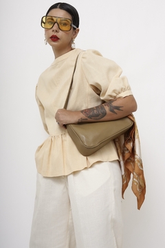 Camisa babados vintage bege - comprar online