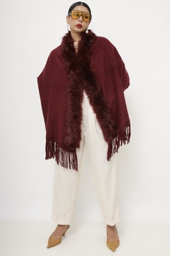 Poncho com gola pelucia vintage vintage - loja online