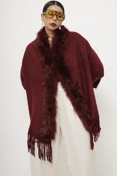 Poncho com gola pelucia vintage vintage na internet