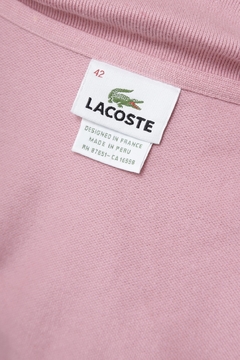 Imagem do Polo LACOSTE rosa manga longa