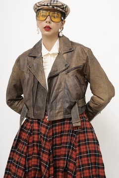 Jaqueta couro cropped marrom Juliana Macuir - loja online