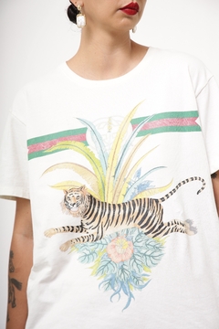 Camiseta GUCC! tigre sorrindo - Capichó Brechó