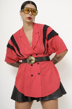 Blazer vermelho recorte BOWIE na internet