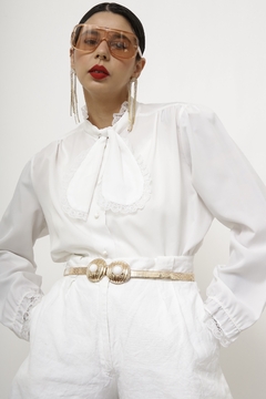 Camisa branca gravata babado renda - loja online