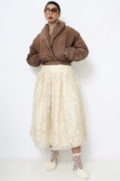 Jaqueta cropped couro marrom puffer - comprar online