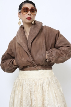 Jaqueta cropped couro marrom puffer na internet
