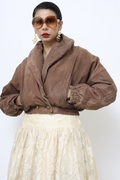 Jaqueta cropped couro marrom puffer - Capichó Brechó