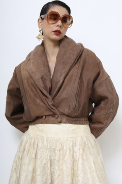 Jaqueta cropped couro marrom puffer - comprar online