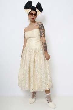Vestido renda vintage midi GRACE com laço na internet