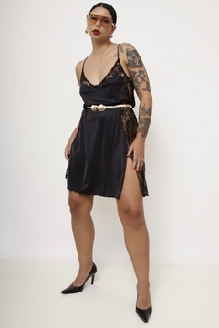 Camisola preta renda lateral