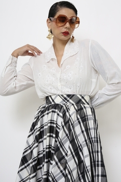 Camisa algodão bordado vintage - Capichó Brechó