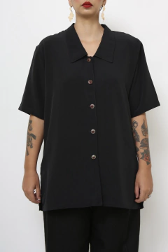 Camisa preta poliester vintage na internet