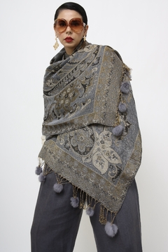 Pashmina cinza pompom - loja online