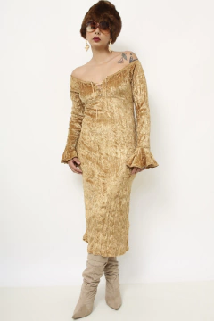 Imagem do Vestido dourado veludo manga flare