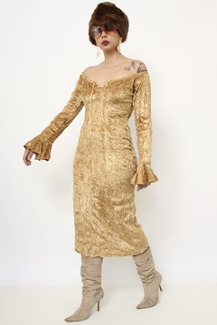 Vestido dourado veludo manga flare - comprar online