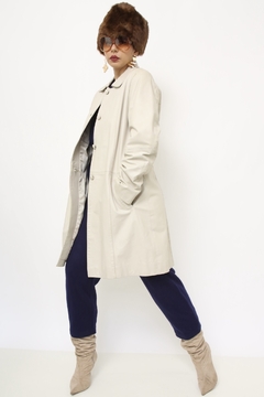 Casaco couro longo off white